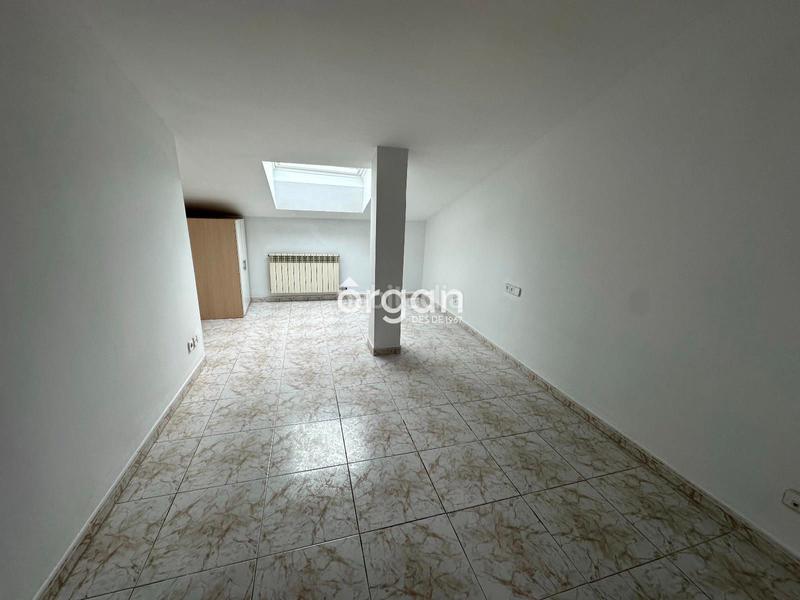 Foto 668d4676-c2ef-4ca8-a125-87ab8f8540c3. Location attique avec chauffage parking dans Ca n´Alzamora Rubí