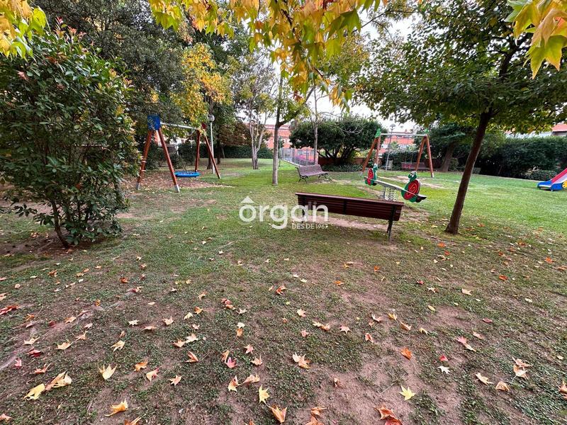 Foto b38c2091-f53c-4568-8352-de87b51d4260. Location attique avec chauffage parking dans Ca n´Alzamora Rubí