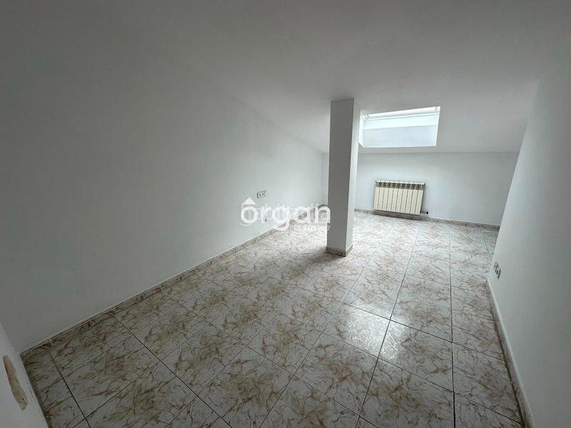 Foto a31e6391-c435-4706-ad06-50a43ae0765e. Dachwohnung mit heizung parking in Ca n´Alzamora Rubí