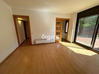 Etagenwohnung in Eixample. Planta baja  eixample