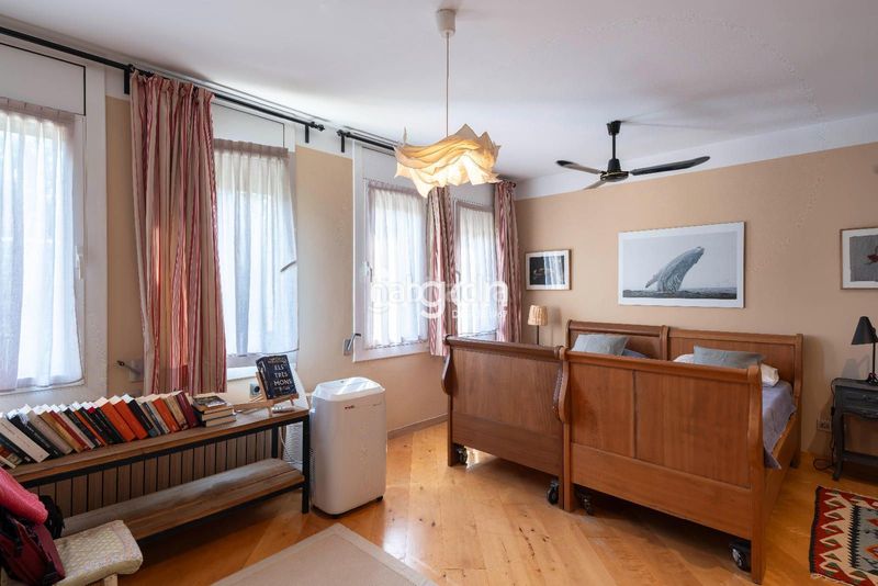 Foto 5ab9d4c3-1ff0-4086-923d-44369d41cda5. Casa adossada amb calefacció aparcament piscina a Sant Cugat del Vallès