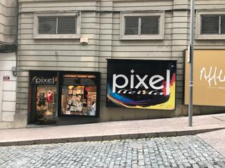 Locale commerciale in Carrer Santa Marta 5