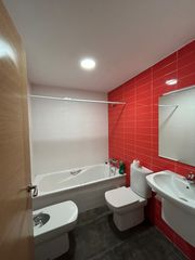 Miete Etagenwohnung  Avinguda de lleida. Al12-26