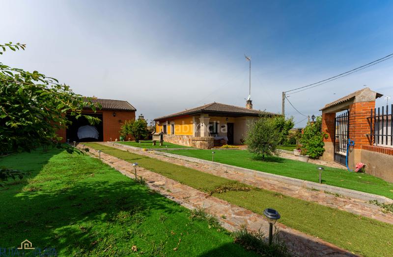 Foto 929e498b-3a10-4bd7-bea9-cb525b823a8d. Casa en calle extramuros 4 venta casa (zamora) en Andavías