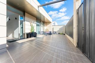Chalet à Calle río tera 17. Venta chalet exclusivo en  morales del vino (zamora)
