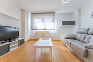 Alquiler Apartamento en Calle colón 36. Alquiler vivienda en zona de hospitales y universidad