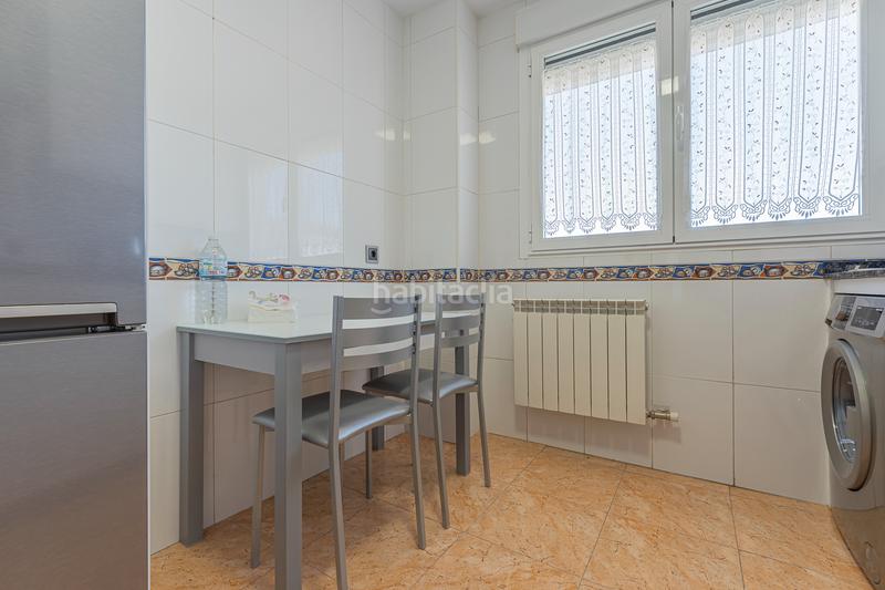 Foto 5aa02c52-835e-4cb6-898e-40f5c637af8b. Miete appartement in calle colón 36 in Los Bloques Zamora
