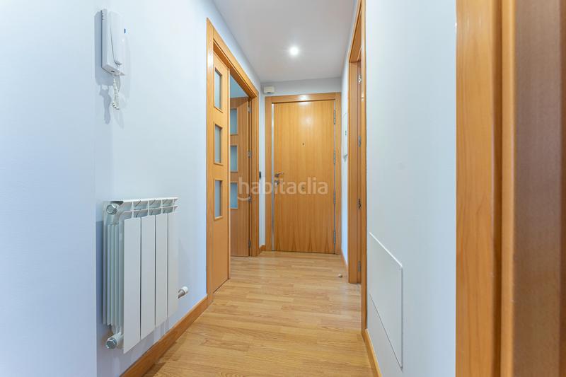 Foto 507e5c10-1f25-4a3d-8dca-6d3b4d302f55. Rent apartment in calle colón 36 in Los Bloques Zamora