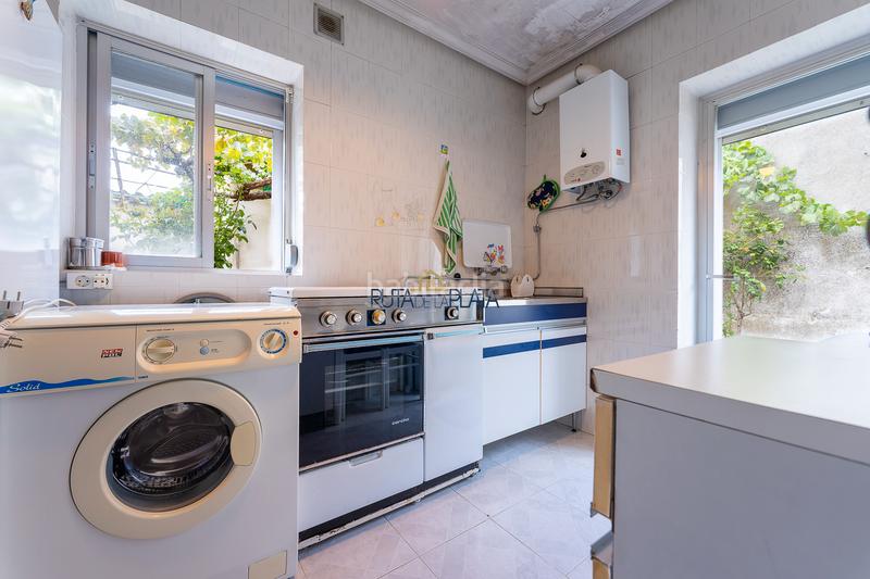 Foto 4041d935-6d35-44aa-a2b7-a3c5dddcdd57. Haus mit kamin heizung in Pinilla Zamora