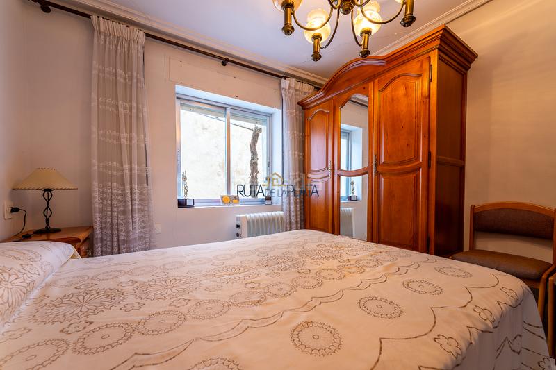 Foto bb76d5be-f84d-44f3-91f8-5bacb5df9e1c. Haus mit kamin heizung in Pinilla Zamora