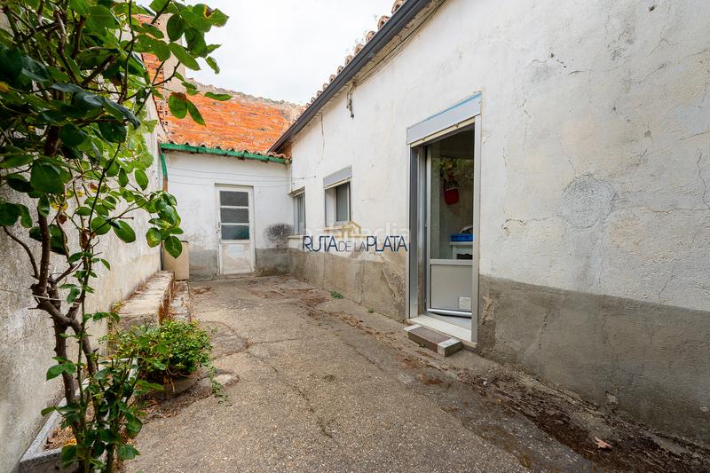 Foto dd41854a-ce11-4b7c-807c-6dc7f3129a29. Haus mit kamin heizung in Pinilla Zamora