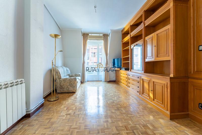 Foto 24d45a91-677b-4d74-b8cb-3df12d7f837e. Attico in calle macías picavea 9 in Centro Valladolid