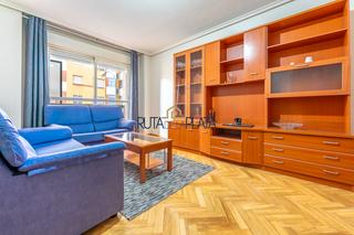 Location Appartement à Calle de san blas 17d. Alquiler peña trevinca