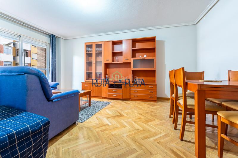 Foto 33febcdb-e561-453b-8d0e-6a8f5d5242d0. Lloguer pis a calle de san blas 17d a Peña Trevinca Zamora