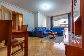 Miete Etagenwohnung in Calle de san blas 17d. Alquiler peña trevinca