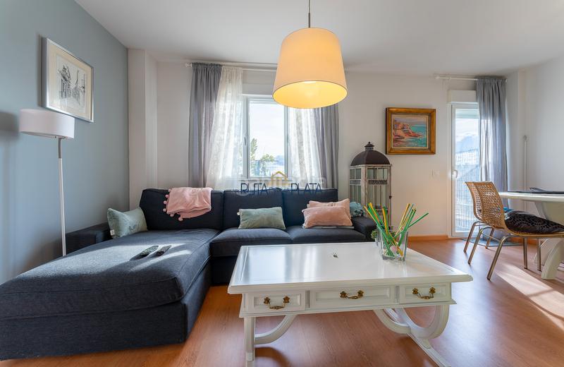 Foto 77ff72bd-c1ef-4c75-8245-b4bddc13c653. Casa adossada a calle olmos 15 a Roales