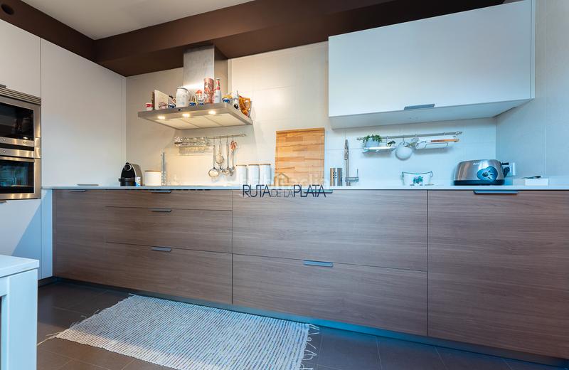 Foto bc777382-c4ec-4cd1-9d1d-9f50836ffa17. Casa adossada a calle olmos 15 a Roales