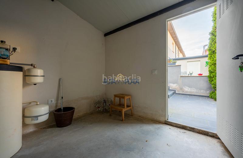 Foto d9c575b2-f3eb-4024-9b7e-bf934d2c442f. Casa adossada a calle olmos 15 a Roales