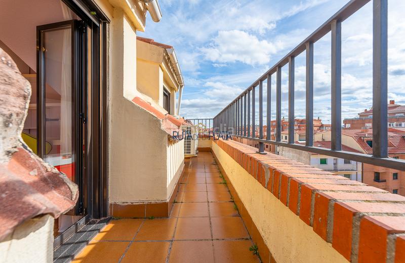 Foto 4f60ab82-d9d9-4aca-997f-cffebdb25f28. Duplex dans calle cid 9 dans Candelaria - Peña de Francia Zamora