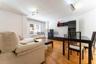 Location Duplex à Calle de alonso de tejada 17. Alquiler dúplex zona de la marina.