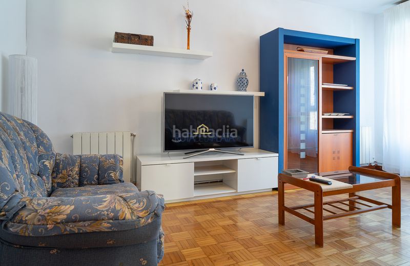 Foto 41a6ab6a-3de9-4c5b-8491-d3148a6d3d53. Location appartement avec chauffage dans Los Bloques Zamora
