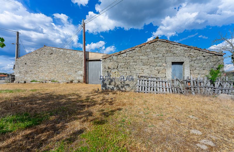 Foto 6d838483-c61d-45da-80bd-67d9ec152cbd. Masia a calle gamones 9 a Moralina