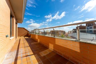 Miete Dachwohnung in Calle colón 17. Ático en calle colón