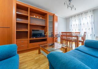Miete Etagenwohnung in Calle hernán cortés 38. Alquiler frente hospitales