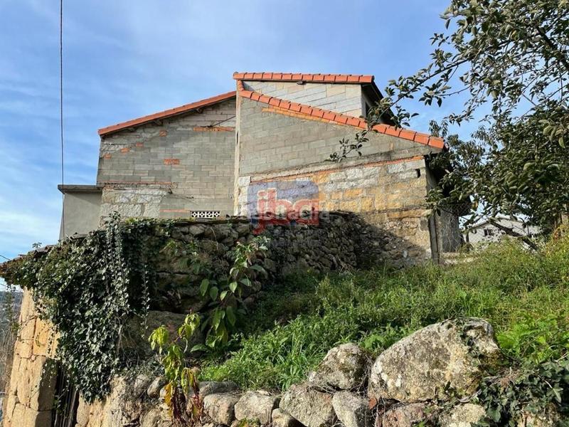 Foto dc2e8a31-440d-47b9-8dfa-9342bc1be82f. Casa in As Lagoas Ourense