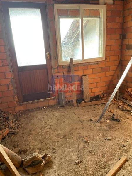 Foto 62c2a851-0284-42fc-8ab6-9c58ffc60b27. House in As Lagoas Ourense