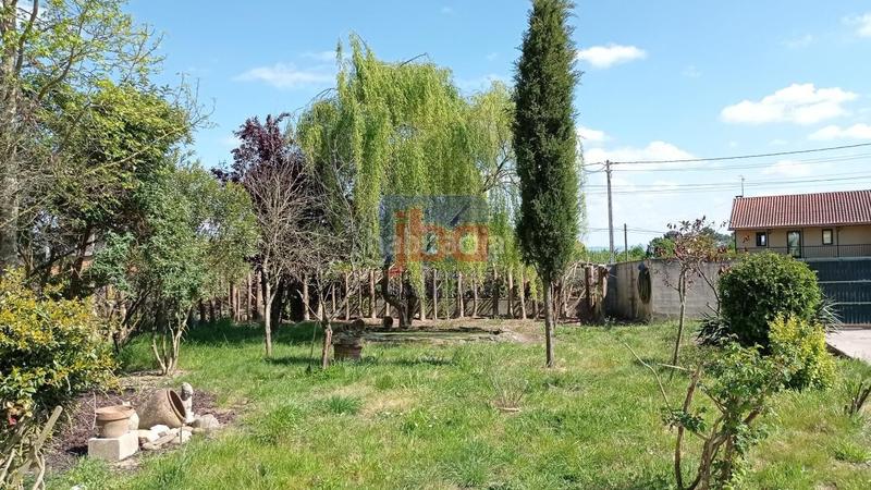 Foto 65262199-cb3b-4d82-990f-a4252dc272ff. Chalet en Coles