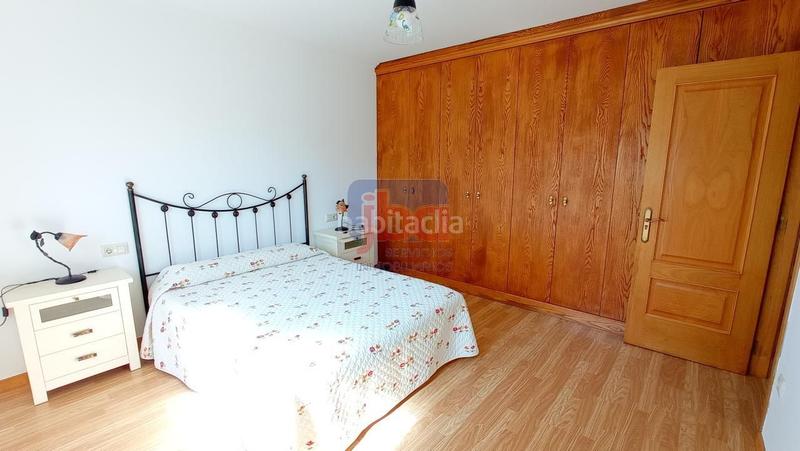 Foto 985ce7d1-cdcf-4202-9f96-265fb44d484e. Chalet en Coles