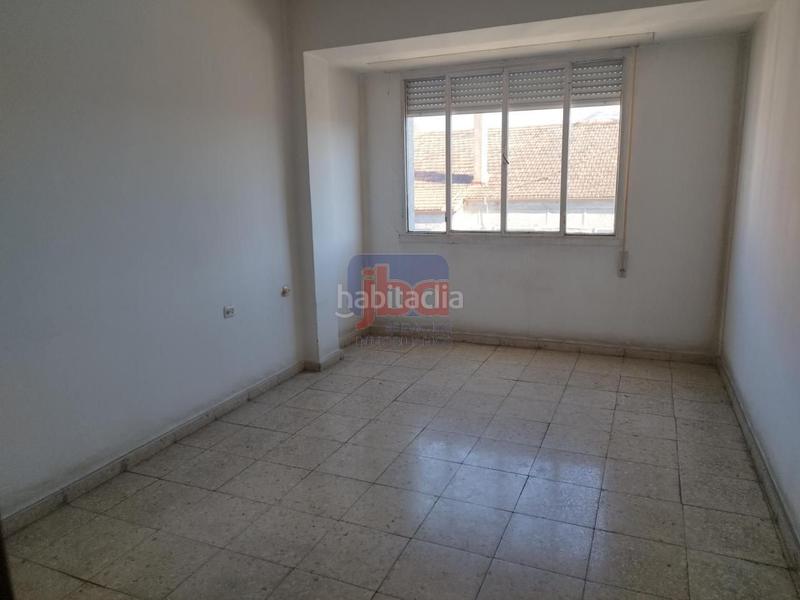 Foto 2d1a8cb8-e380-4bb2-9845-6cee6fc10313. Piso en A Carballeira Ourense