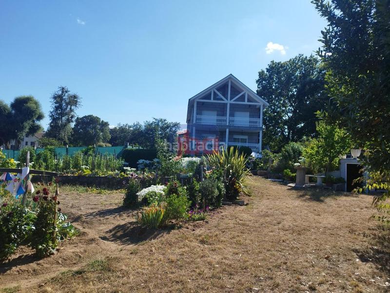 Foto 45eb6d89-ce34-466e-b8cc-1bdfc0e9de96. Chalet con riscaldamento parcheggio piscina in Toén