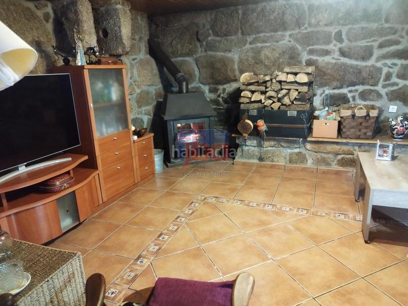 Foto 464b41c9-79ef-481d-a66c-53e0175a0be6. Casa en Castrelo de Miño