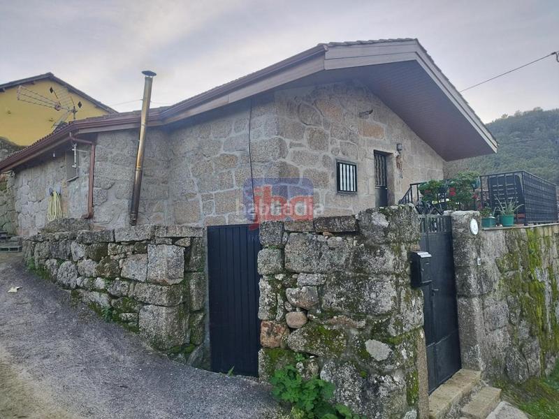 Foto fc5827e2-f41c-40dc-8d64-76d1a24e772c. Casa en Castrelo de Miño
