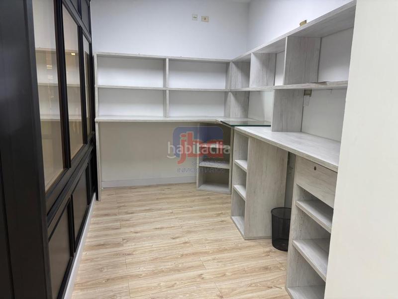 Foto d4d02400-f162-4afa-b85d-a1f2e5f029ae. Alquiler local comercial en Centro Ourense