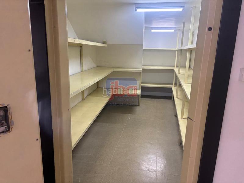 Foto dc0237f1-5d0c-4496-9b92-ee2db5e61fb6. Alquiler local comercial en Centro Ourense