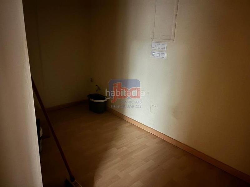 Foto beda7ca1-0cac-47d6-8b6d-5768dc777505. Alquiler local comercial en Centro Ourense