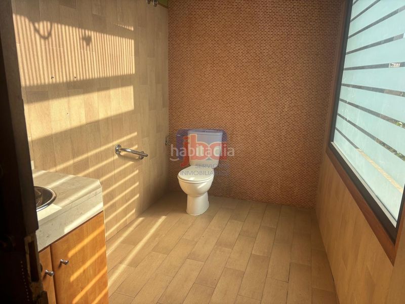 Foto fdf1b8b2-9950-46e5-a1f5-089db4f0901a. Local comercial a Couto Ourense