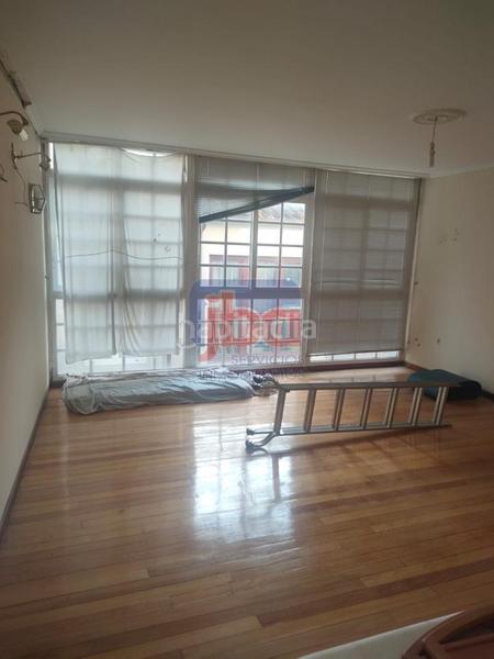 Foto b6e73bed-0484-4e67-8ff3-a70bc929d437. Edificio in Casco Viejo Ourense