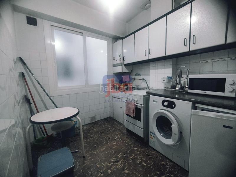 Foto ecf63cb3-3631-467e-83e2-5f4e4e8c9825. Piso en Couto Ourense