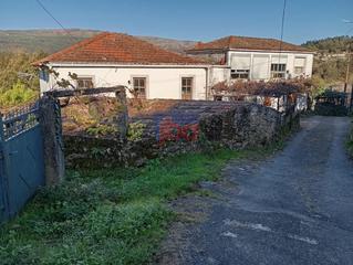 Casa a Lobeira