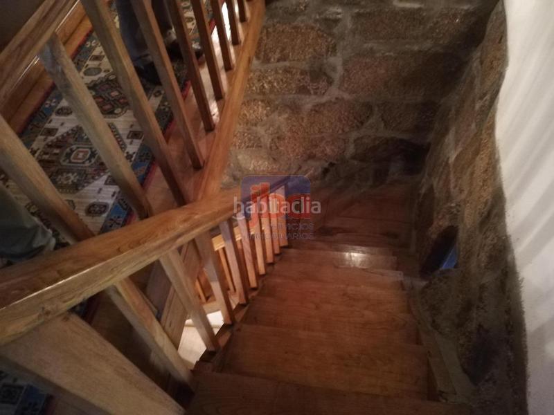 Foto 0434cf09-5b5d-44bf-8e14-c29f76a602a7. Masía en Toén