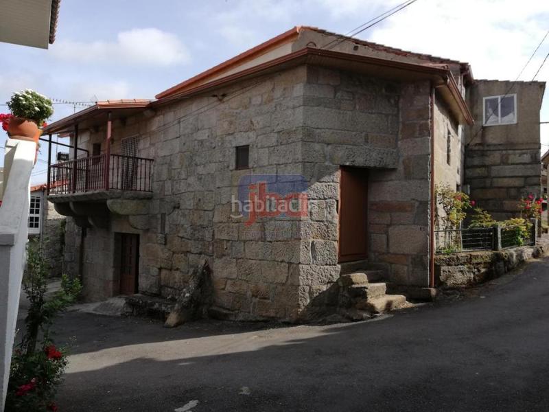 Foto 0ae10780-490c-40c9-a385-b2d7e3992ef5. Masía en Toén