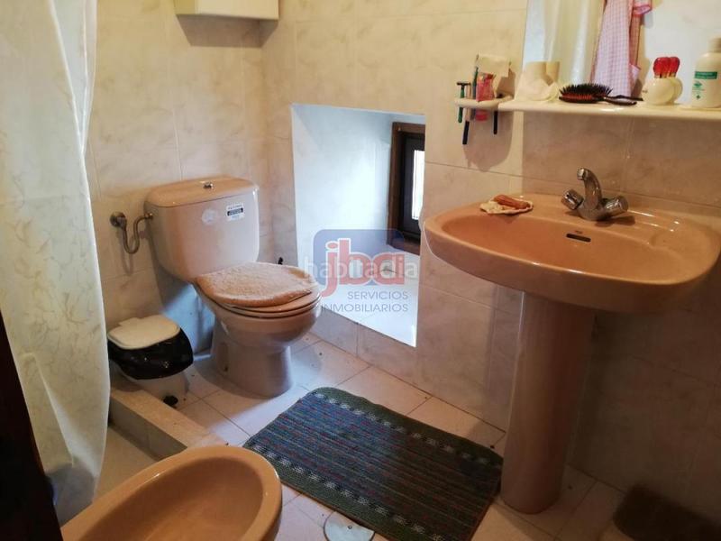 Foto 0c9d9e49-cb1f-486a-9d9f-aa99a06459e7. Masía en Toén