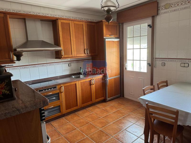 Foto bb8afba8-2479-486a-8a19-d59b3a901e7a. Chalet mit heizung parking in Xinzo de Limia