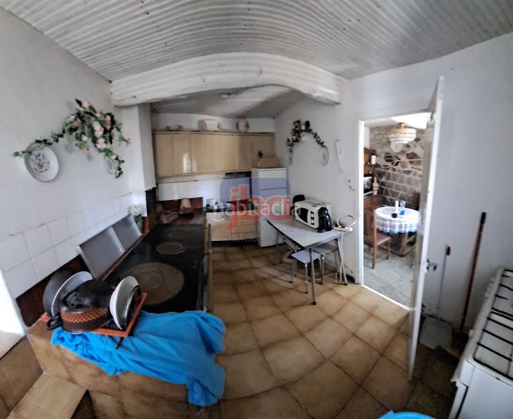 Foto bbbf6121-b68c-4a7f-9108-59edd5d6844d. Casa con riscaldamento in Peroxa (A)