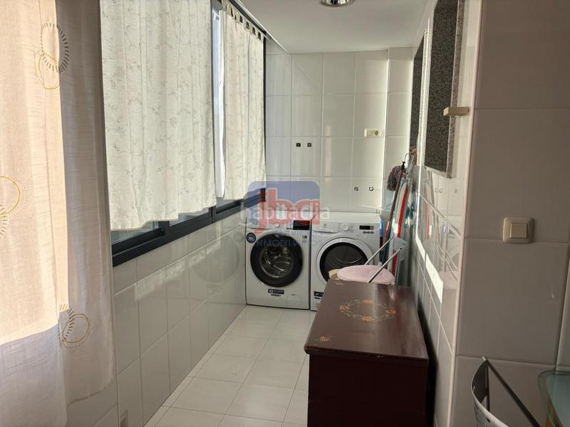 Foto 5343687a-5bb2-4592-92e0-1f0f98f9add6. Location appartement avec chauffage parking dans Couto Ourense