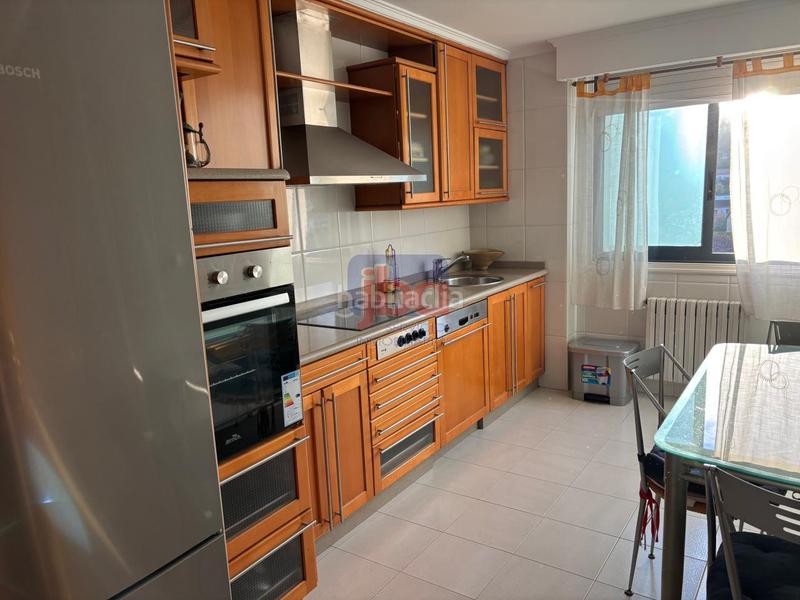Foto d993c3fc-aa6f-4bc8-9bea-ecd5a8716a8d. Location appartement avec chauffage parking dans Couto Ourense